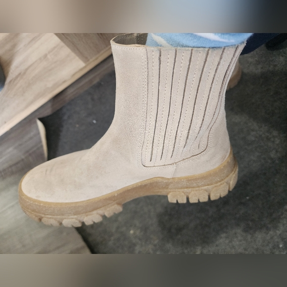 Max Mara Genepi Beige Cream Suede Chunky Ankle Boots Size 40/US 9 Luxury Grunge - Picture 2 of 14